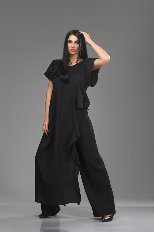 Set Asymmetric Black Ruffle
