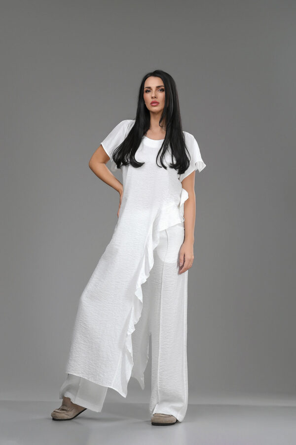 Set Asymmetric White Ruffle